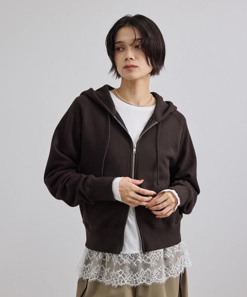 SALON adam et rope'（サロン アダム エ ロペ）の「【WEB限定】ヘムレースプルオーバーカットソー（Tシャツ/カットソー・レディース・オフホワイト/ブラック・FREE）」の7枚目の写真