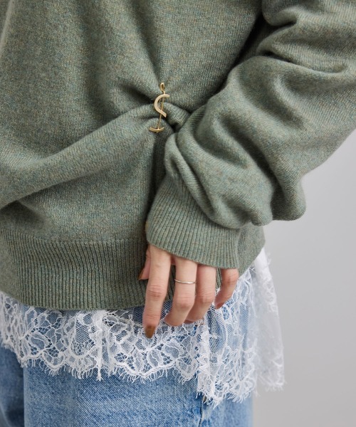 SALON adam et rope'（サロン アダム エ ロペ）の「【WEB限定】ヘムレースプルオーバーカットソー（Tシャツ/カットソー・レディース・オフホワイト/ブラック・FREE）」の10枚目の写真