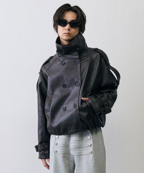 Shoowtime(ショウタイム)の「High Neck Double Breasted Leather Military Faux Pea Coat / ハイネックダブルブレステッドフェイクレザーミリタリーPコート(ピーコート・メンズ・ダークブラウン/ブラック・X-LARGE/LARGE/MEDIUM/SMALL)」の17枚目の写真