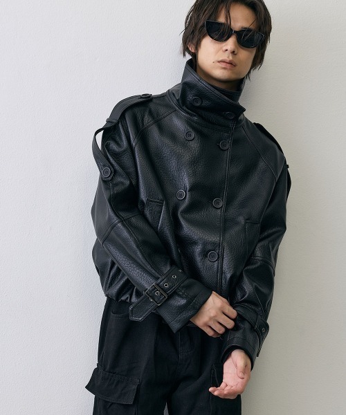 Shoowtime(ショウタイム)の「High Neck Double Breasted Leather Military Faux Pea Coat / ハイネックダブルブレステッドフェイクレザーミリタリーPコート(ピーコート・メンズ・ダークブラウン/ブラック・X-LARGE/LARGE/MEDIUM/SMALL)」の6枚目の写真
