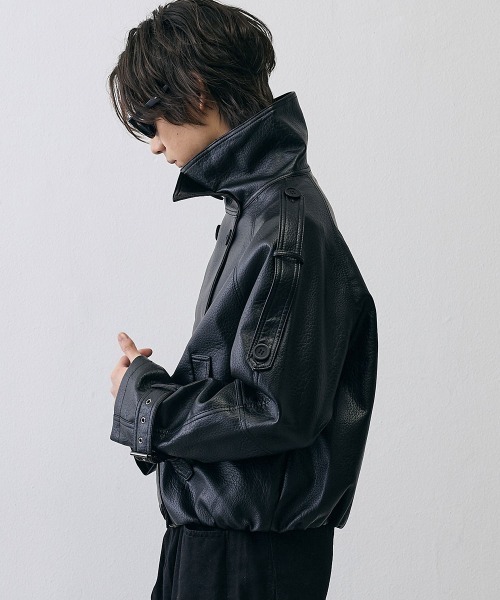 Shoowtime(ショウタイム)の「High Neck Double Breasted Leather Military Faux Pea Coat / ハイネックダブルブレステッドフェイクレザーミリタリーPコート(ピーコート・メンズ・ダークブラウン/ブラック・X-LARGE/LARGE/MEDIUM/SMALL)」の8枚目の写真