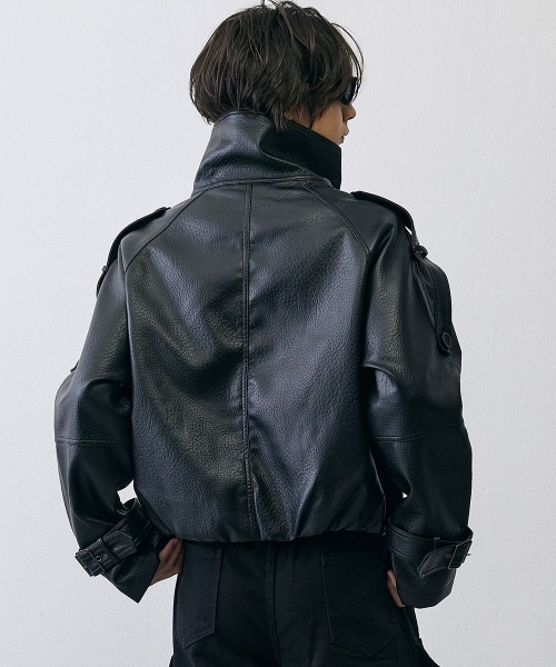 Shoowtime(ショウタイム)の「High Neck Double Breasted Leather Military Faux Pea Coat / ハイネックダブルブレステッドフェイクレザーミリタリーPコート(ピーコート・メンズ・ダークブラウン/ブラック・X-LARGE/LARGE/MEDIUM/SMALL)」の9枚目の写真