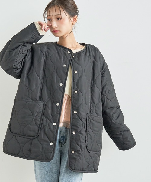mil(ミル)の「キルティング×ファー リバーシブルコート 【588235】(ノーカラーコート・レディース・ブラック/モカ/アイボリー・XS/S)」の2枚目の写真