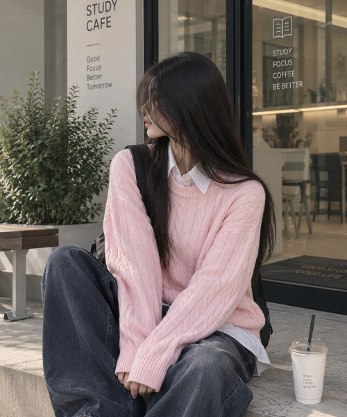 BBAEBBAE(ペッペ)の「ラウンドネック クラシック ケーブル編みニットTシャツ 5COLOR(ニット/セーター・レディース・チャコールグレー/ブラック/ピンク/ブルー/アイボリー・1/2/3)」の8枚目の写真