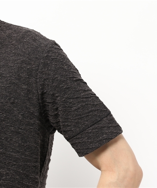 HAMNETT（ハムネット）の「【HAMNETT】 スウェルジャガードVカットソー / カットソー（Tシャツ/カットソー・メンズ・ホワイト/ブラック/グレー・M/L/S）」の7枚目の写真