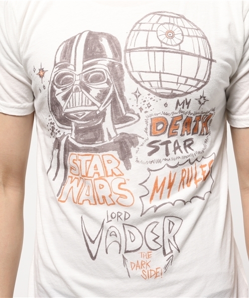 JUNK FOOD(ジャンクフード)の「Star Wars Vader スターウォーズTシャツ(Tシャツ/カットソー・メンズ・オフホワイト・MEDIUM)」の6枚目の写真