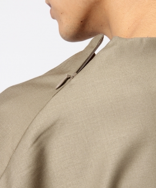 HARE（ハレ）の「TRサイドスリットプルオーバー(HARE)（Tシャツ/カットソー・メンズ・ベージュ/ブラック/グレー・SMALL/LARGE/MEDIUM）」の13枚目の写真