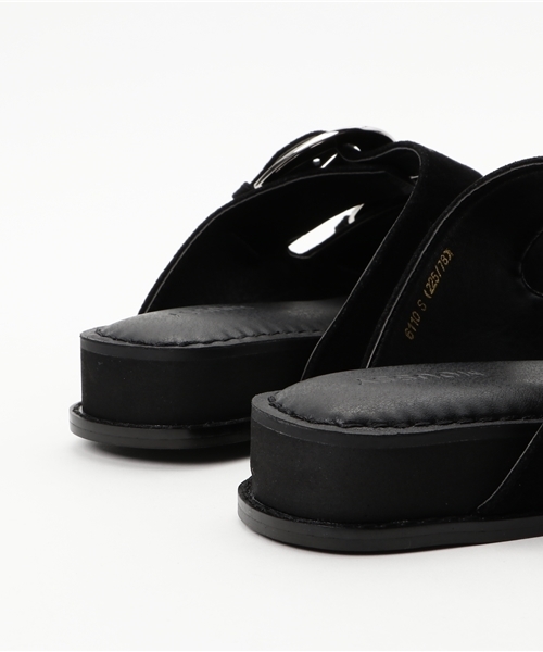 MOUSSY（マウジー）の「BUCKLE SLIPPER（サンダル・レディース・ブラック・LARGE/MEDIUM/SMALL）」の7枚目の写真