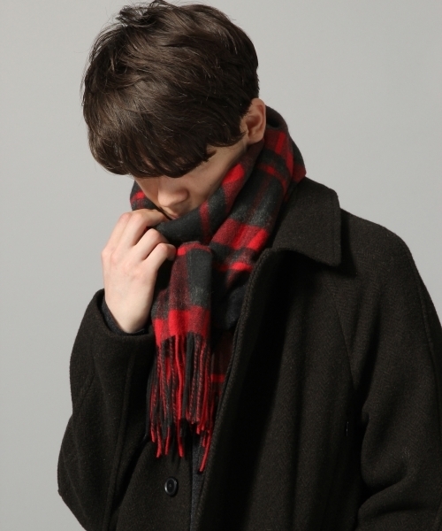 HARE（ハレ）の「【カシミヤブレンド】ブロックチェックマフラー(HARE)（マフラー・メンズ・イエロー/レッド・FREE）」の6枚目の写真
