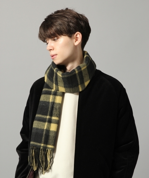 HARE（ハレ）の「【カシミヤブレンド】ブロックチェックマフラー(HARE)（マフラー・メンズ・イエロー/レッド・FREE）」の7枚目の写真
