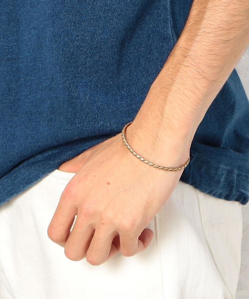 green label relaxing（グリーンレーベルリラクシング）の「SC バングル S7  ◆（ブレスレット・メンズ・ゴールド/シルバー・FREE）」の6枚目の写真