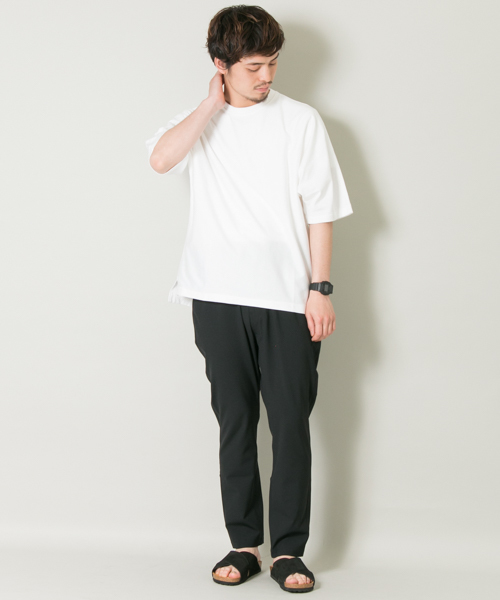 URBAN RESEARCH（アーバンリサーチ）の「UR スーピマドルマンルーズTシャツ（Tシャツ/カットソー・メンズ・ライトピンク/ライトブルー/ブラック/グリーン系その他/ホワイト・LARGE/MEDIUM）」の16枚目の写真