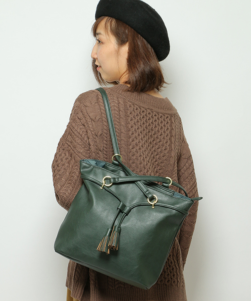 LBC（エルビーシー）の「合皮トートリュック（バックパック/リュック・レディース・ベージュ/グリーン/ダークブラウン・FREE）」の3枚目の写真