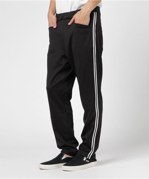 BEN DAVIS ORIGINALS（ベンデイビスオリジナルス）の「BEN DAVIS LINE JERSEY PANTS（その他パンツ・メンズ・ブラック×レッド/カーキブラウン/ブラック×ホワイト/グレー・MEDIUM/X-LARGE/LARGE）」の2枚目の写真