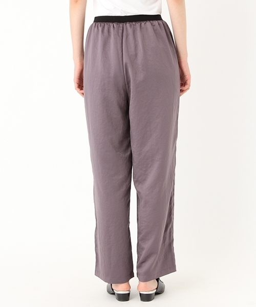 niko and...（ニコアンド）の「シルキーサテンイージーパンツ【niko and ...】（その他パンツ・レディース・パープル/オレンジ/ネイビー・4/3）」の6枚目の写真
