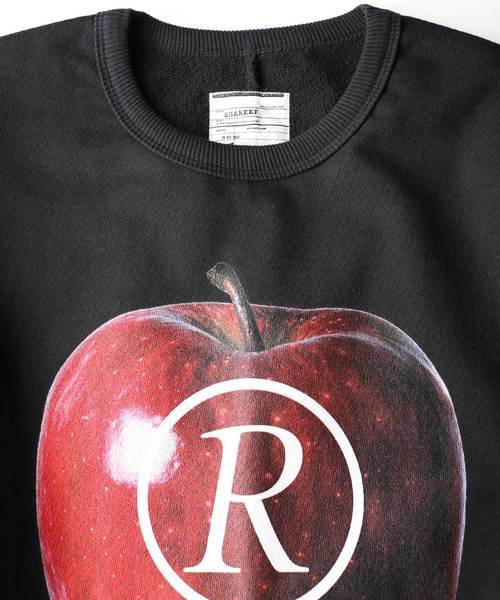 SHAREEF（シャリーフ）の「”APPLE R”  BIG SWEAT（スウェット・メンズ・キャメル/レッド/オレンジ/ダークグリーン・1/2/3）」の12枚目の写真