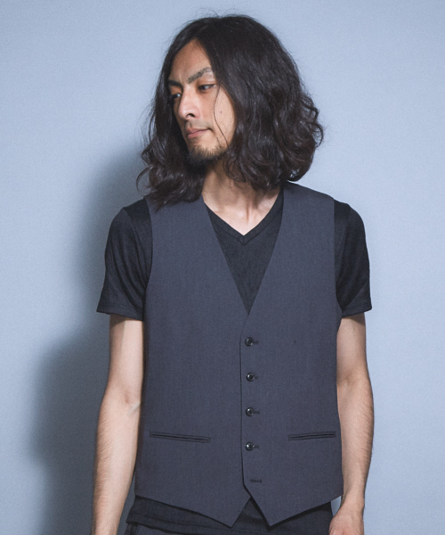 5351 POUR LES HOMMES（ゴーサンゴーイチプールオム）の「2WAYストレッチコンパクトジレ（ベスト・メンズ・チャコールグレー/ブラック/ブルー・44/46/48）」の4枚目の写真