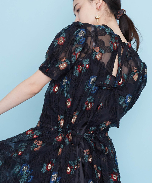 UNITED TOKYO（ユナイテッドトウキョウ）の「フラワージャガードワンピース（ワンピース・レディース・ブラック/ベージュ・1）」の6枚目の写真