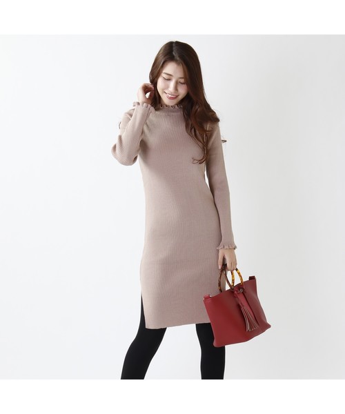 M Deux エムドゥ の フリルリブニットワンピース ワンピース Wear