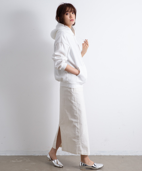 Aunt Marie's（アントマリーズ）の「AUNT MARIE'S コーデュロイロングナロースカート（スカート・レディース・アイボリー/ブラック・FREE）」の5枚目の写真