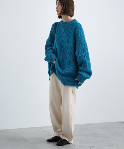 select MOCA(セレクトモカ)の「ケーブルオーバーサイズニット(ニット/セーター・レディース・ベージュ/ライトグリーン/アイボリー/レッド/ターコイズブルー・FREE)」の13枚目の写真