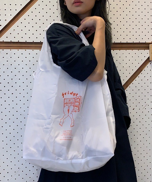 fridge(フリッジ)の「【fridge】ショッピングバッグ/エコバッグ/マルシェバッグ/折りたたみバッグ (back) Large(エコバッグ/サブバッグ・メンズ・ホワイト系その他/ホワイト系その他2/ブルー/イエロー/ピンク/グレー/ホワイト×ブルー/ラベンダー/イエロー系その他/チャコールグレー/ネイビー/オリーブ/ベージュ・ONESIZE)」の4枚目の写真