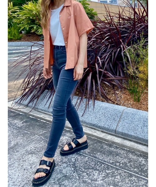 Nudie Jeans（ヌーディージーンズ）の「Bea シャツ（シャツ/ブラウス・レディース・マスタード/スモークピンク・SMALL/X-SMALL/MEDIUM）」の6枚目の写真