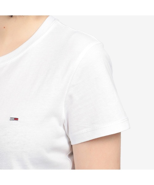 tommy jeans（トミー ジーンズ）の「ワンポイントクルーネックTシャツ（Tシャツ/カットソー・レディース・ホワイト/ネイビー/ブラック・MEDIUM/SMALL/X-SMALL）」の6枚目の写真