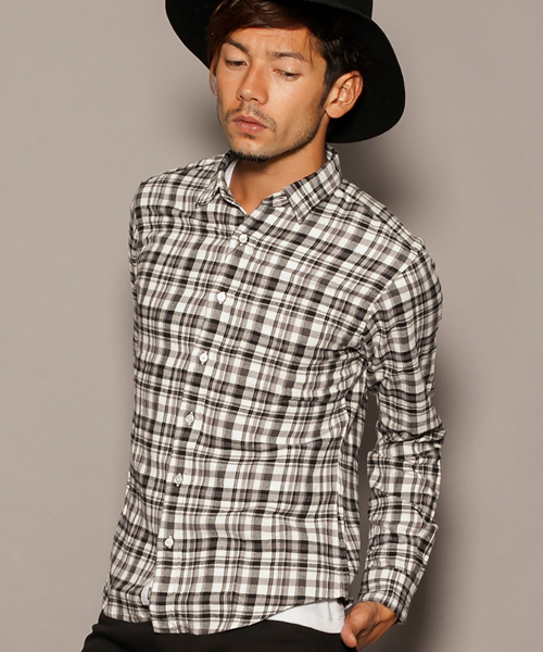 BEAUTY&YOUTH UNITED ARROWS(ビューティーアンドユースユナイテッドアローズ)の「BY ネル タータン チェック レギュラーカラー シャツ ◆(シャツ/ブラウス・メンズ・オフホワイト/ブラック/レッド/ネイビー・X-SMALL/SMALL/MEDIUM/LARGE/X-LARGE)」の1枚目の写真