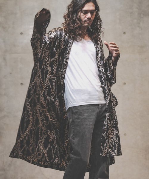 GLIMCLAP(グリムクラップ)の「mcg2775-Repeating pattern gown-ish shirtcoat シャツコート(カーディガン/ボレロ・メンズ・ホワイト/ブラック・S/M/L)」の20枚目の写真
