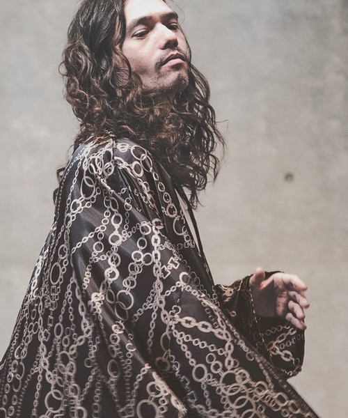 GLIMCLAP(グリムクラップ)の「mcg2775-Repeating pattern gown-ish shirtcoat シャツコート(カーディガン/ボレロ・メンズ・ホワイト/ブラック・S/M/L)」の14枚目の写真