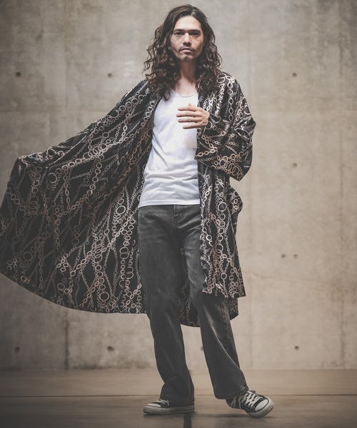 GLIMCLAP(グリムクラップ)の「mcg2775-Repeating pattern gown-ish shirtcoat シャツコート(カーディガン/ボレロ・メンズ・ホワイト/ブラック・S/M/L)」の11枚目の写真