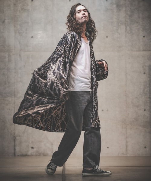 GLIMCLAP(グリムクラップ)の「mcg2775-Repeating pattern gown-ish shirtcoat シャツコート(カーディガン/ボレロ・メンズ・ホワイト/ブラック・S/M/L)」の8枚目の写真