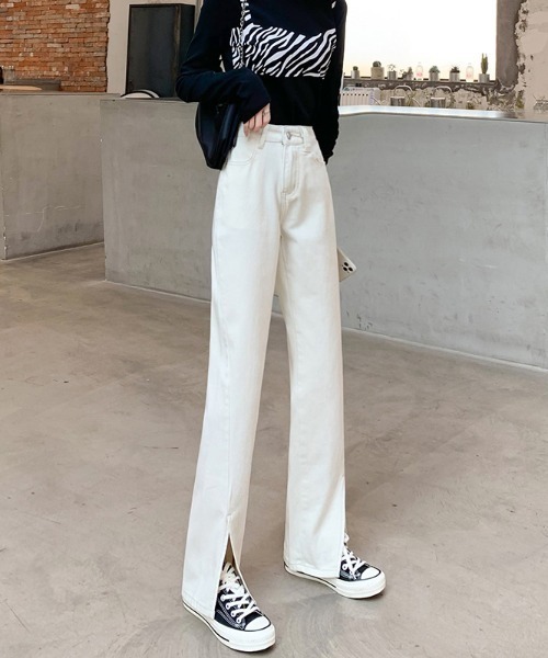 ABITOKYO（アビトーキョー）の「サイドスリットセミフレアデニムパンツ（デニムパンツ・レディース・ブラック/ブルー/アイボリー・S/M/L）」の5枚目の写真