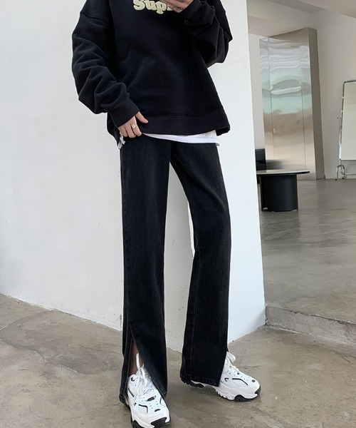 ABITOKYO（アビトーキョー）の「サイドスリットセミフレアデニムパンツ（デニムパンツ・レディース・ブラック/ブルー/アイボリー・S/M/L）」の9枚目の写真