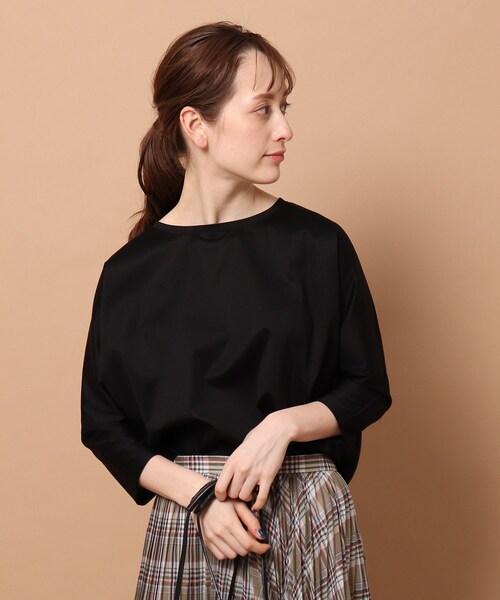 DRESSTERIOR（ドレステリア）の「◆【Marisol6月号】SUVINコットンブレンド ドルマンTシャツ（Tシャツ/カットソー・レディース・グリーン/ホワイト系/グレー系/ブラック・38）」の3枚目の写真