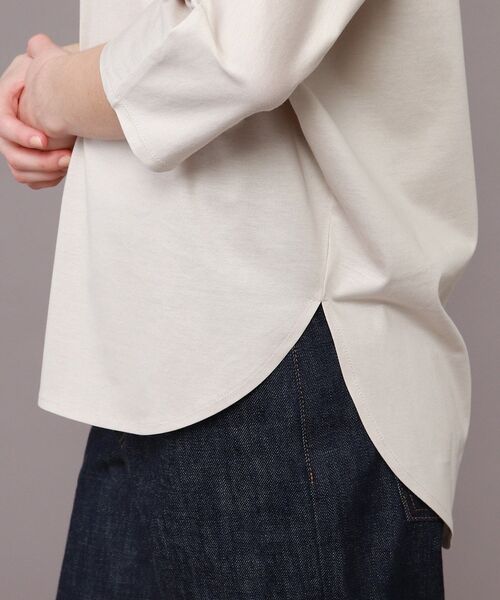 DRESSTERIOR（ドレステリア）の「◆【Marisol6月号】SUVINコットンブレンド ドルマンTシャツ（Tシャツ/カットソー・レディース・グリーン/ホワイト系/グレー系/ブラック・38）」の7枚目の写真