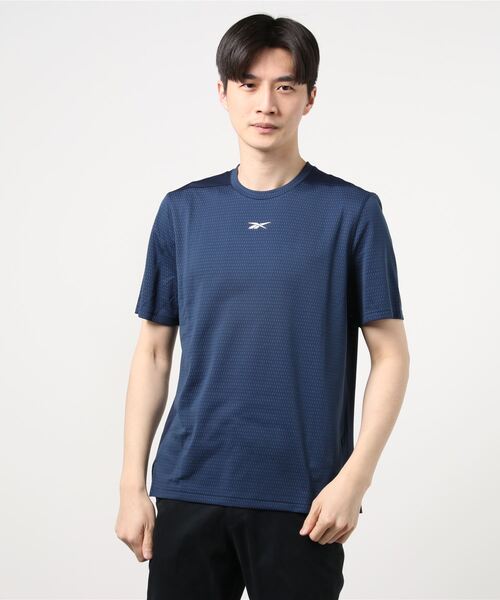 Reebok(リーボック)の「スウェットシフト ムーブ Tシャツ / Sweatshift MOVE T-Shirt(Tシャツ/カットソー・メンズ・ネイビー・SMALL/MEDIUM/LARGE/X-LARGE/XX-LARGE/X-SMALL)」の5枚目の写真