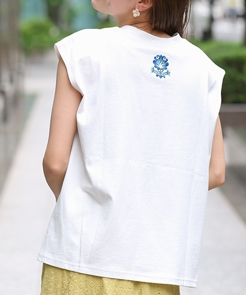 チチカカ（チチカカ）の「バックネック刺繍Ｔシャツ（Tシャツ/カットソー・レディース・ネイビー/ブラウン/オフホワイト・FREE）」の2枚目の写真