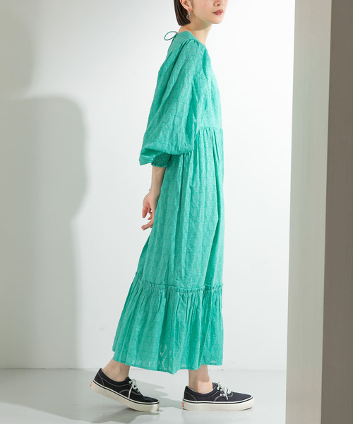 KBF（ケイビーエフ）の「ジャガードボリュームワンピース（ワンピース・レディース・ホワイト/グリーン/チャコールグレー・ONE）」の5枚目の写真