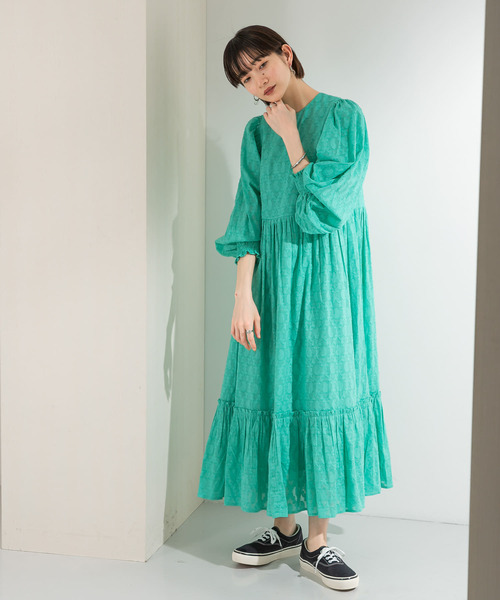 KBF（ケイビーエフ）の「ジャガードボリュームワンピース（ワンピース・レディース・ホワイト/グリーン/チャコールグレー・ONE）」の6枚目の写真