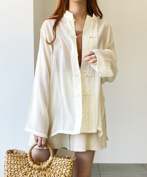 UNRELISH（アンレリッシュ）の「シアーチャイナシャツ（シャツ/ブラウス・レディース・グレイッシュベージュ/アイボリー・MEDIUM）」の2枚目の写真