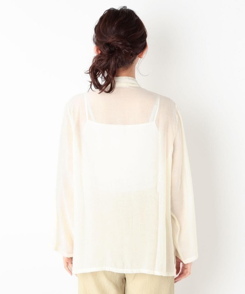 UNRELISH（アンレリッシュ）の「シアーチャイナシャツ（シャツ/ブラウス・レディース・グレイッシュベージュ/アイボリー・MEDIUM）」の6枚目の写真
