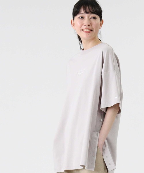 CONVERSE(コンバース)の「【CONVERSE】サイドスナップボタンTシャツ(Tシャツ/カットソー・レディース・ライトグレー/ライム/ダークグレー・L/M)」の1枚目の写真