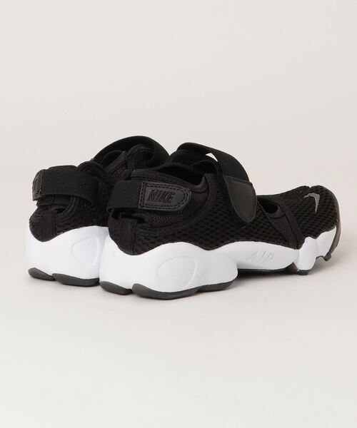 NIKE（ナイキ）の「NIKE/ウィメンズエアリフトブリーズ（スニーカー・レディース・ホワイト/ブラック・24/22/23/25）」の21枚目の写真