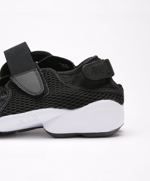 NIKE（ナイキ）の「NIKE/ウィメンズエアリフトブリーズ（スニーカー・レディース・ホワイト/ブラック・24/22/23/25）」の10枚目の写真