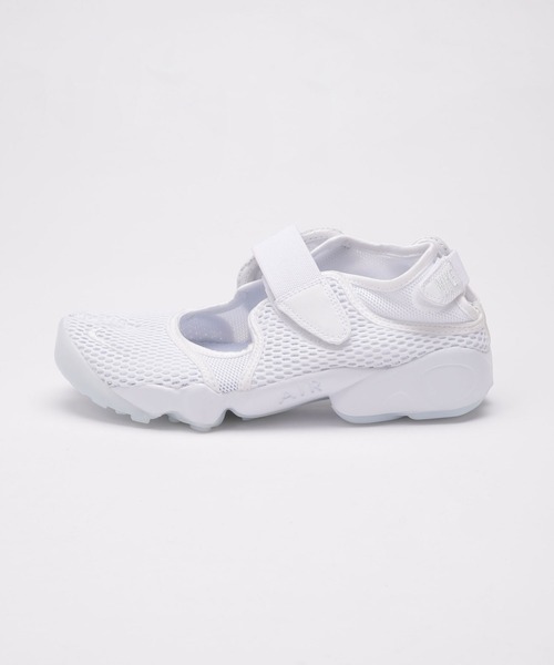 NIKE（ナイキ）の「NIKE/ウィメンズエアリフトブリーズ（スニーカー・レディース・ホワイト/ブラック・24/22/23/25）」の16枚目の写真