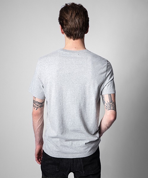 ZADIG&VOLTAIRE(ザディグ エ ヴォルテール)の「TOMMY HC ZADIG OU LA DESTINEE(Tシャツ/カットソー・メンズ・ホワイト/グレー・S/M/XS/L)」の6枚目の写真