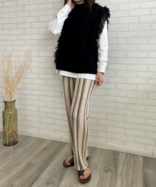 Chiaro(キアロ)の「フリンジニットベスト(ベスト・レディース・ブラック/カーキ/アイボリー・FREE)」の19枚目の写真