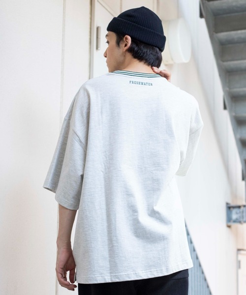 WEGO（ウィゴー）の「WEGO/ヘビーウエイト スタジアムロゴビックシルエット5分袖Tシャツ（Tシャツ/カットソー・メンズ・ダークグリーン/オートミール・MEDIUM/LARGE）」の8枚目の写真